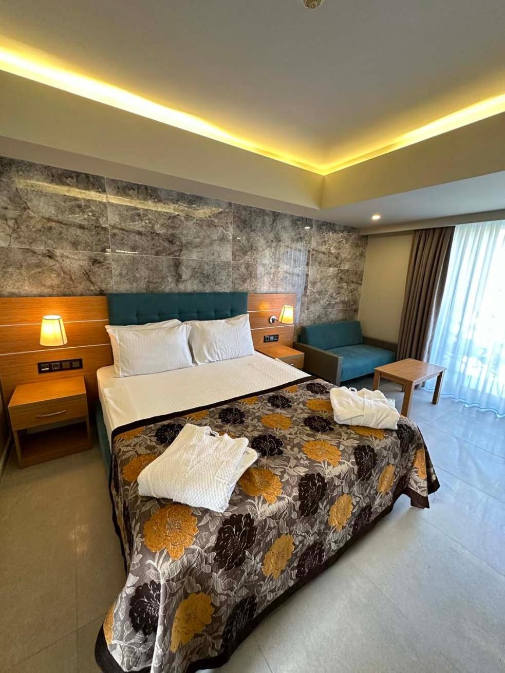 Ambrosia Hotel Beach & Spa Bitez Exterior foto